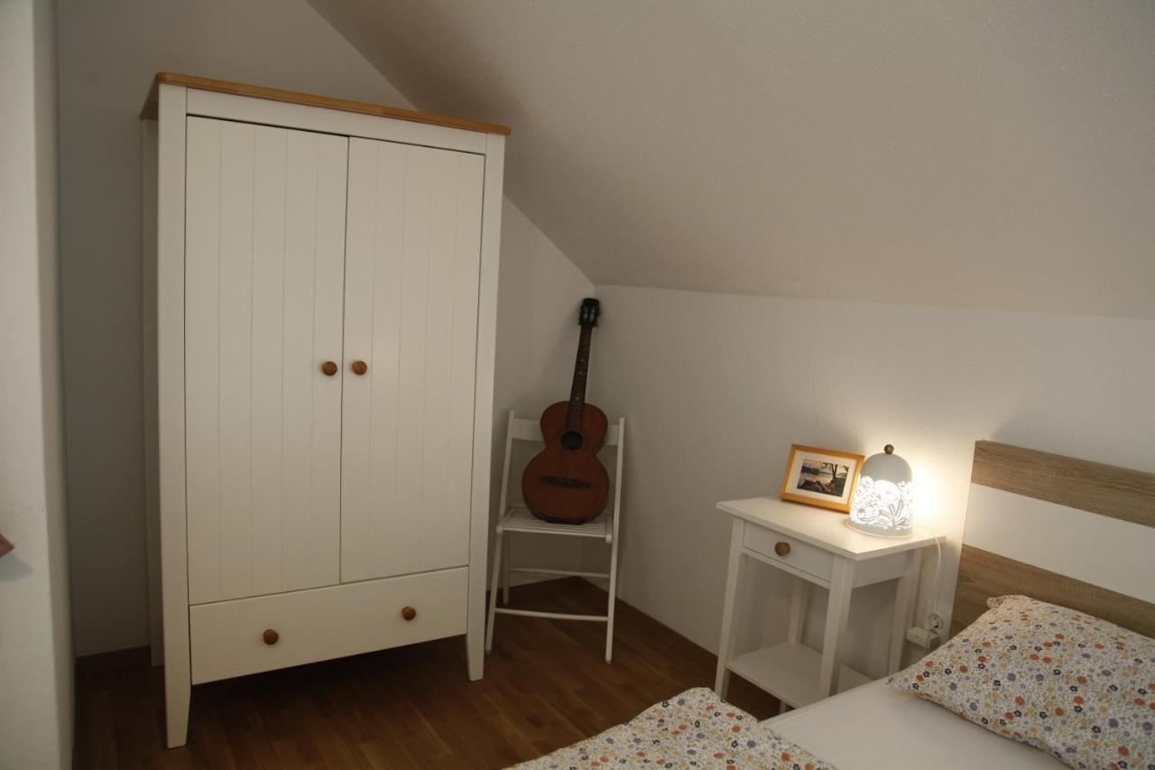 Family Apartment On Repecnik Farm In Gorje, Bled Zgornje Gorje Eksteriør billede